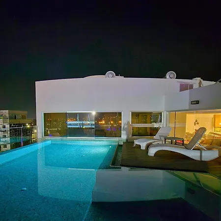 Mykonos Apartamento Paphos